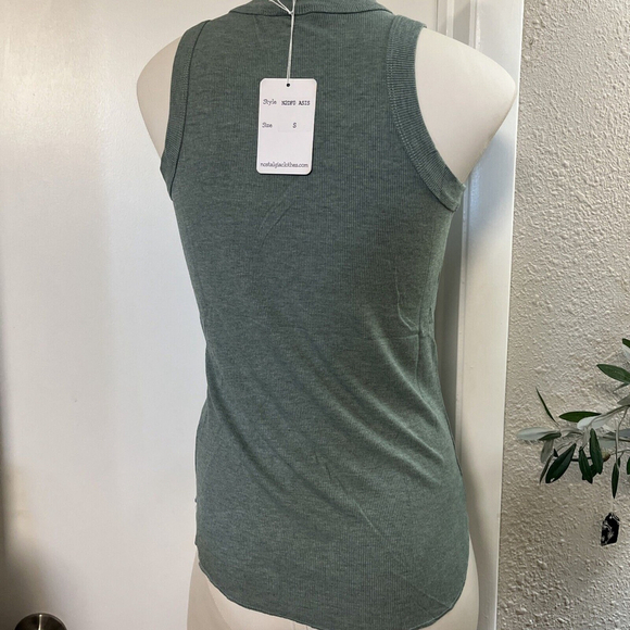NWT Sage Green Soft Women’s Tank Medium NWT By Nostalgia - Picture 7 of 13